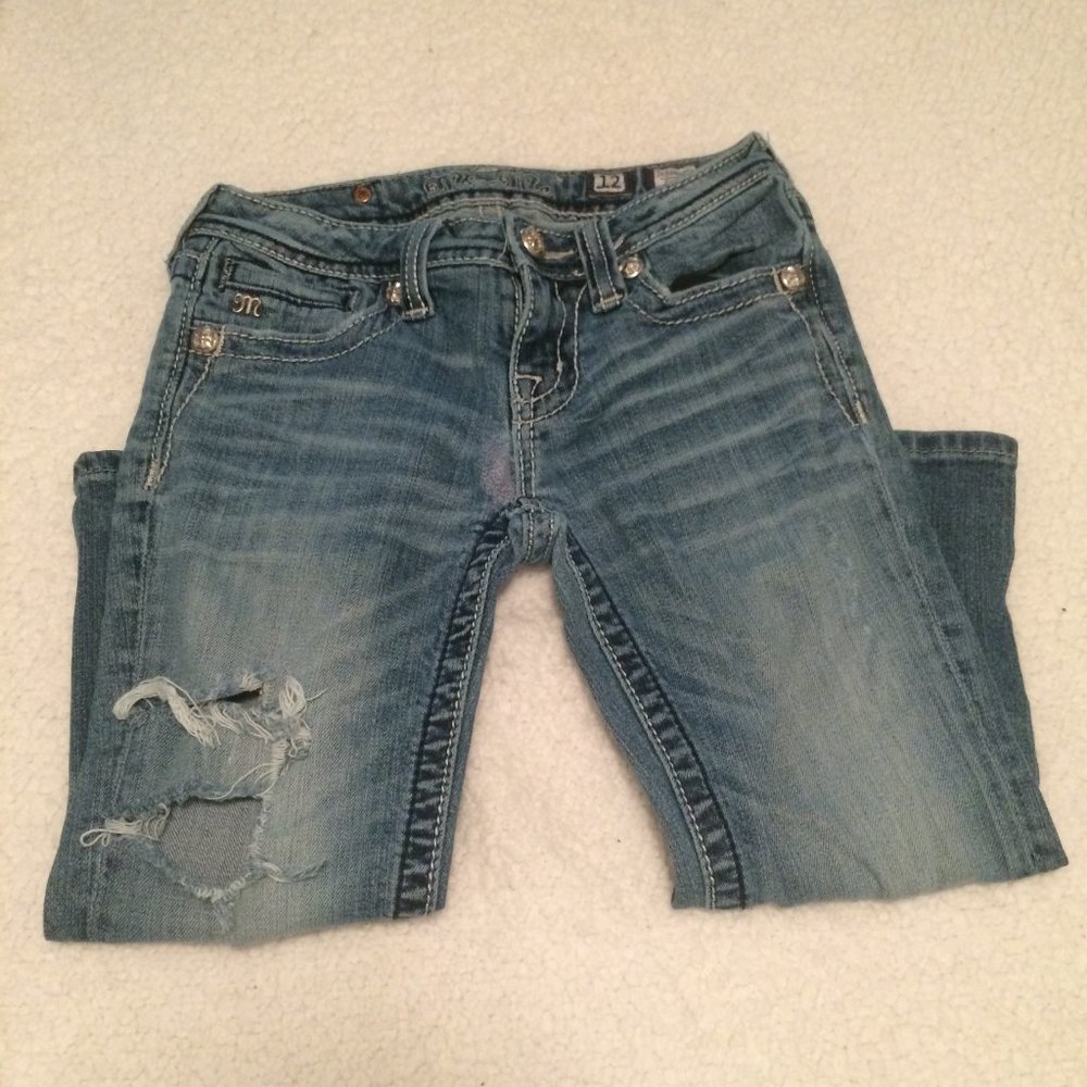 Miss Me Capris - Picture 2 of 7